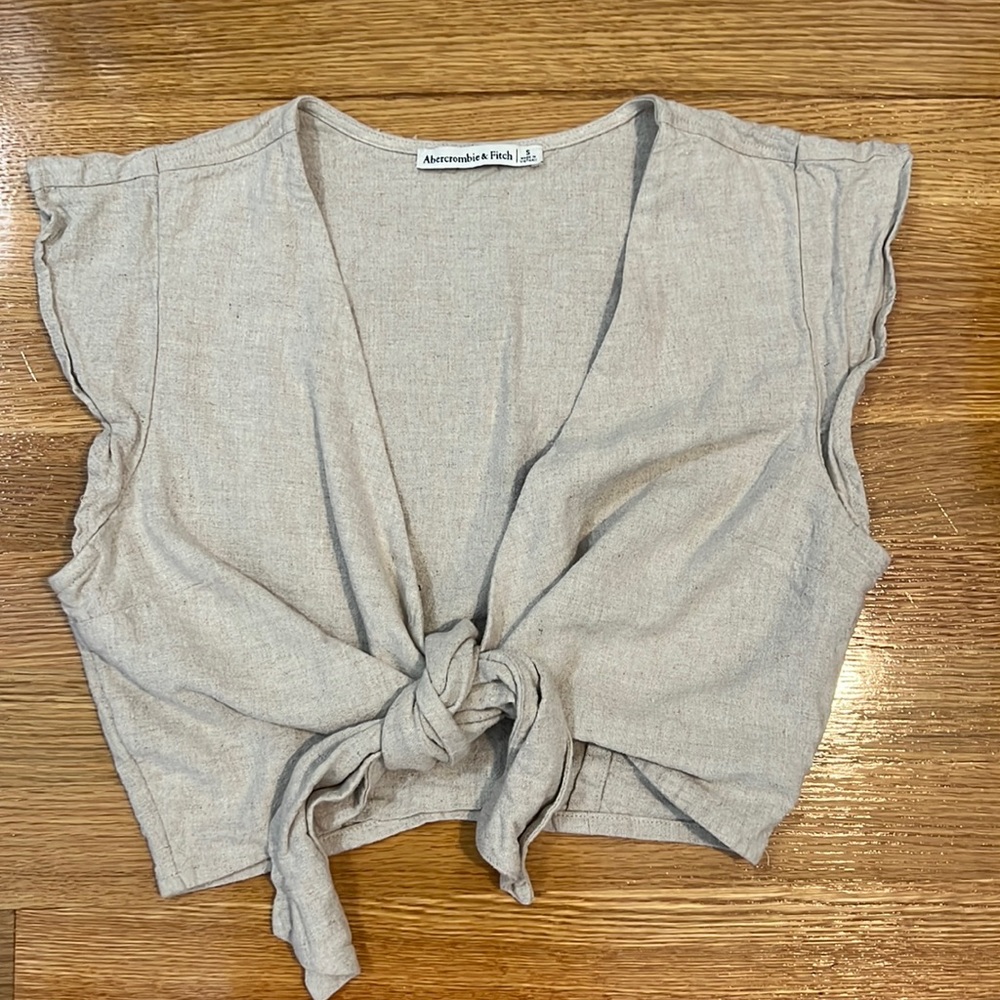ABERCROMBIE TIE-FRONT TOP